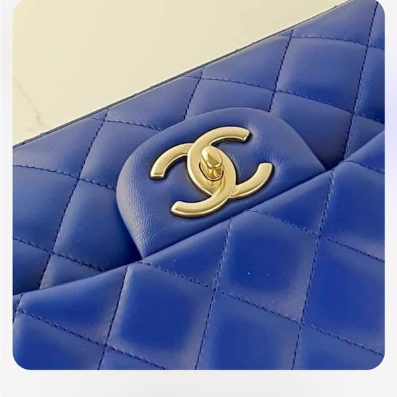 CHANEL Jumbo Classic Double Flap Bag in Cobalt Blue Lambskin - Picture 10 of 13